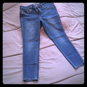 Mid Rise Jeggings